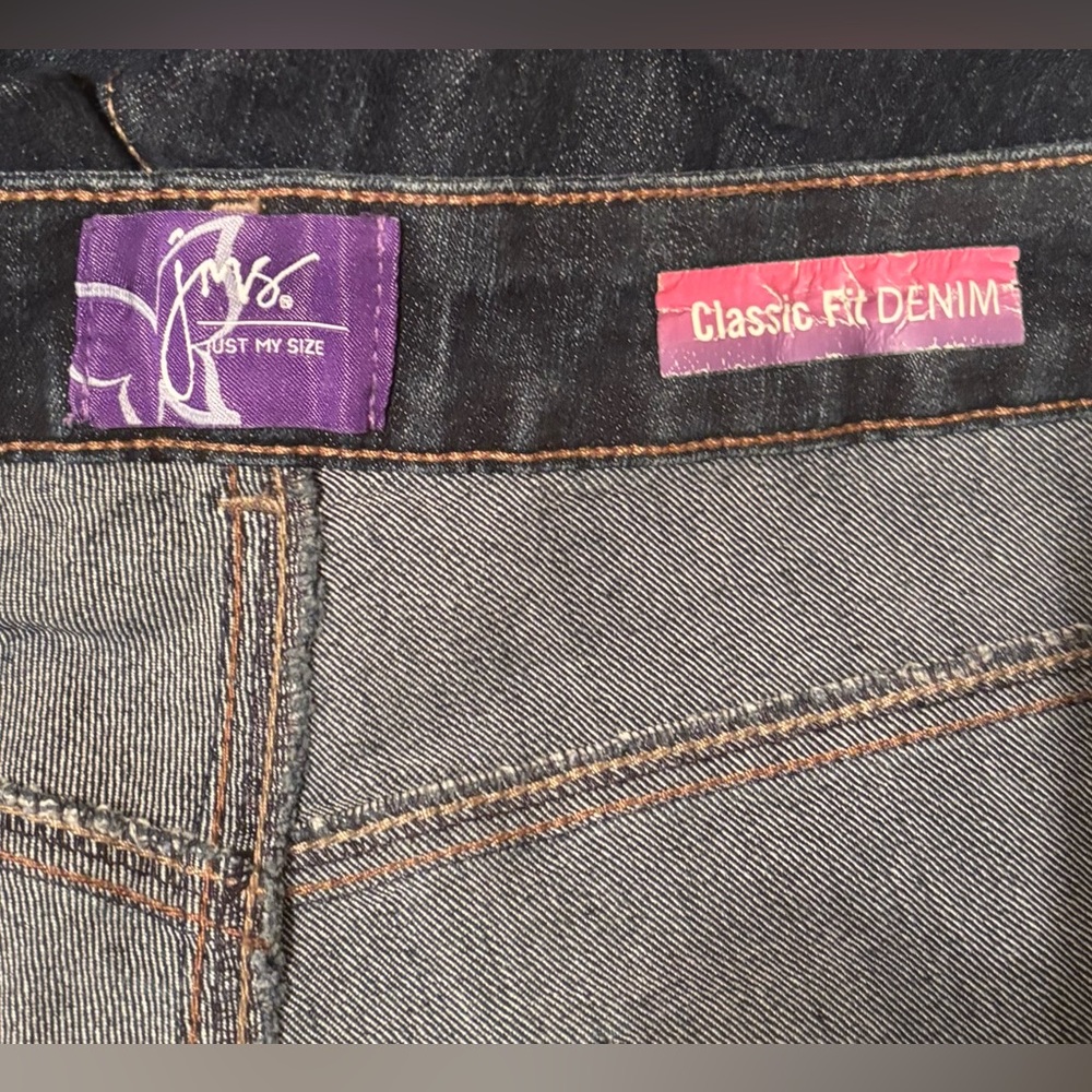 Ladies Plus Size Jeans, Gently worn - Picture 3 of 4